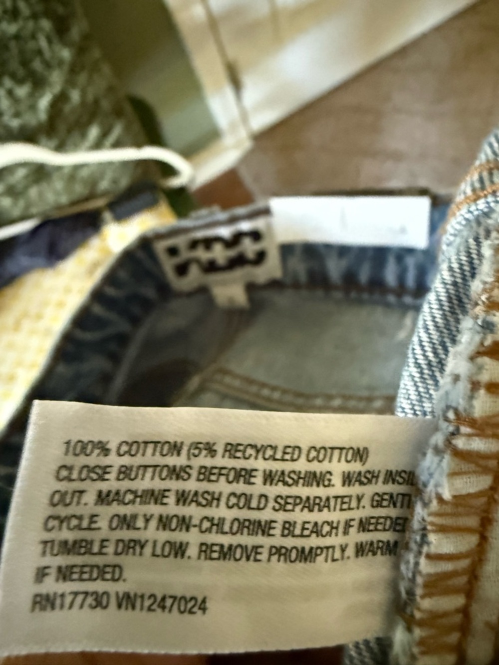 KBB Women's Light Blue Straight-Leg Jeans with Distressed Detail NWT - Picture 6 of 6